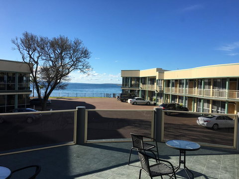 Hilton Beachfront Motel - Accommodation in Bendigo 22