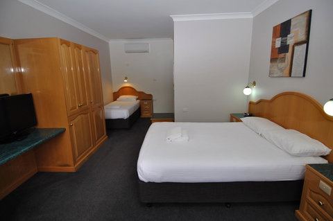 Hilton Beachfront Motel - Accommodation in Bendigo 36