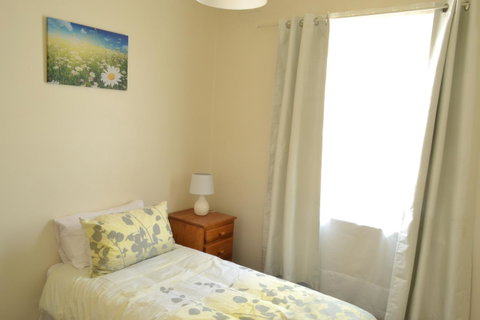 Prospect Holiday House - Accommodation in Bendigo 2