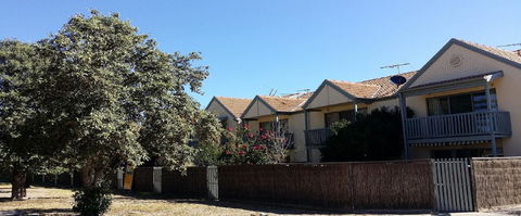 Townhouse On The Marina - Accommodation in Bendigo 0