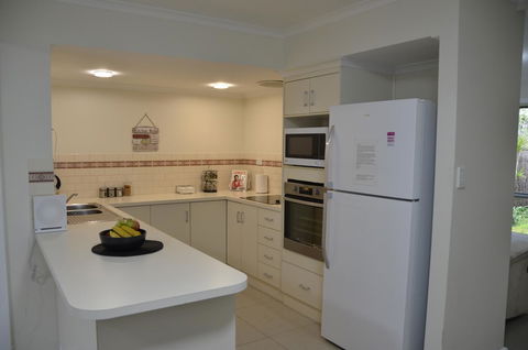 Townhouse On The Marina - Accommodation in Bendigo 20