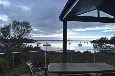 Rest A Shore Coffin Bay - Accommodation in Bendigo 2