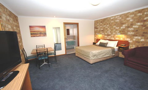 Clare Central - Accommodation in Bendigo 24