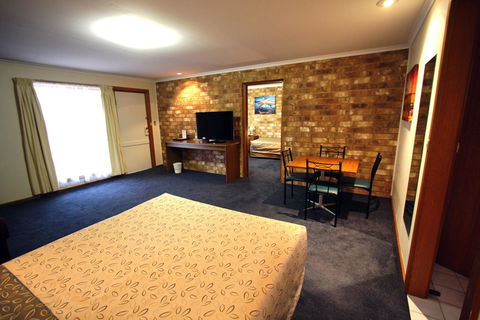Clare Central - Accommodation in Bendigo 15