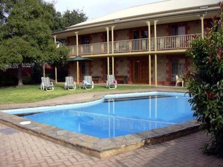 Clare Central - Accommodation in Bendigo 5