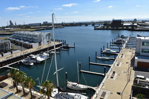 Breakwater Apartment - Accommodation in Bendigo 2