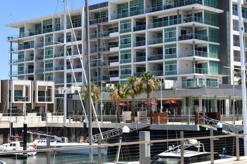 Breakwater Apartment - Accommodation in Bendigo 0