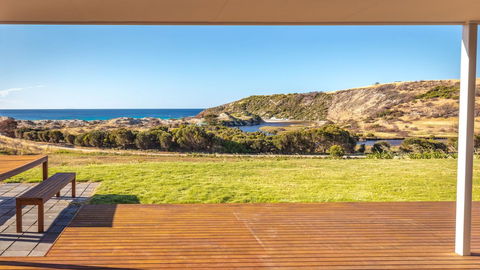 Middle River Beach House, Western House - Accommodation in Bendigo 2