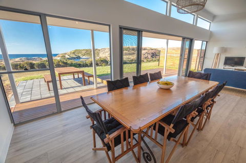 Middle River Beach House, Western House - Accommodation in Bendigo 8