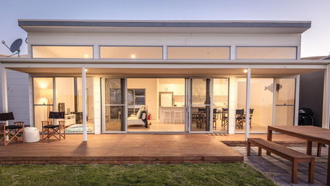 Middle River Beach House, Western House - Accommodation in Bendigo 15
