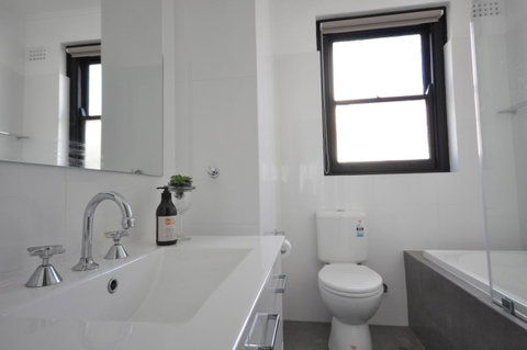 The One @ Henley Beach - Accommodation in Bendigo 4
