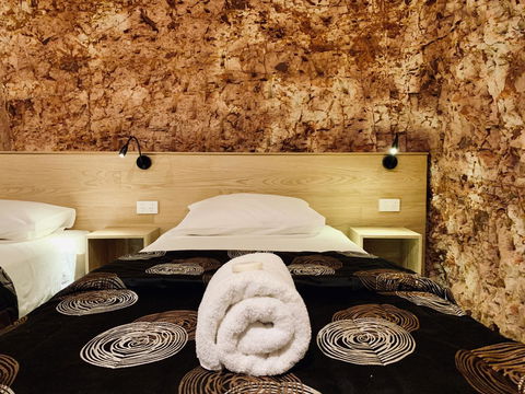 The Lookout Cave Underground Motel - Accommodation in Bendigo 2