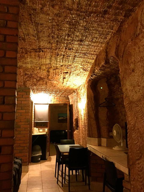 The Lookout Cave Underground Motel - Accommodation in Bendigo 19