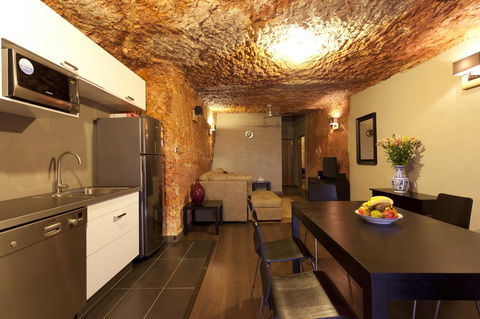 The Lookout Cave Underground Motel - Accommodation in Bendigo 21