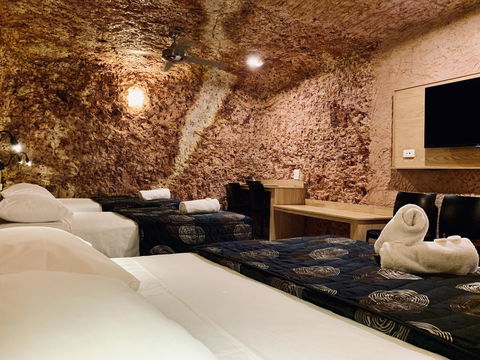 The Lookout Cave Underground Motel - Accommodation in Bendigo 5