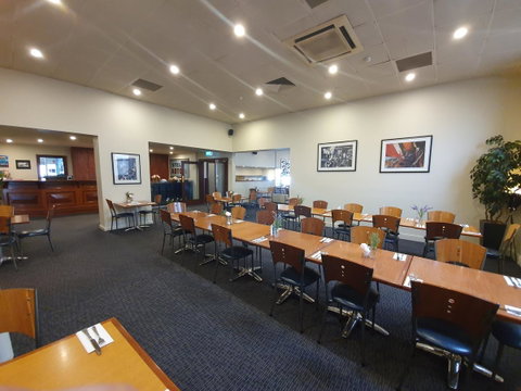 Pier Hotel Port Lincoln - Accommodation in Bendigo 9