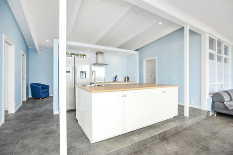 Salomon Sea Haus - Sellicks Beach - C21 SouthCoast Holidays - Accommodation in Bendigo 2