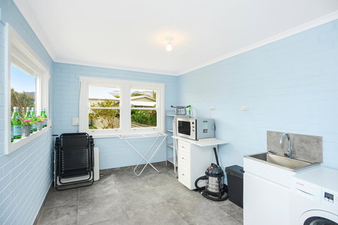 Salomon Sea Haus - Sellicks Beach - C21 SouthCoast Holidays - Accommodation in Bendigo 7