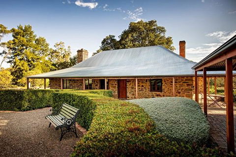 Jacobs Estate Cottage - Accommodation in Bendigo 0