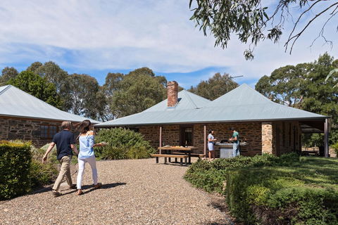 Jacobs Estate Cottage - Accommodation in Bendigo 1