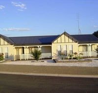 Moontana - Accommodation in Bendigo