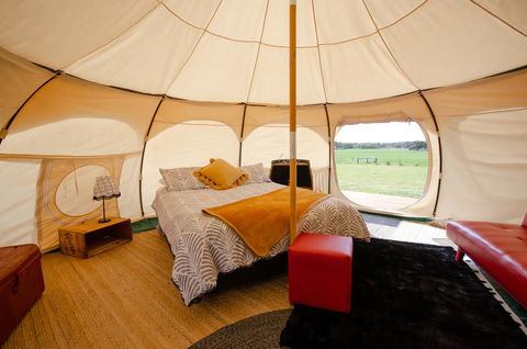 Bukirk Glamping & Fancy Coops - Accommodation in Bendigo 8