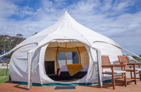 Bukirk Glamping & Fancy Coops - Accommodation in Bendigo 3