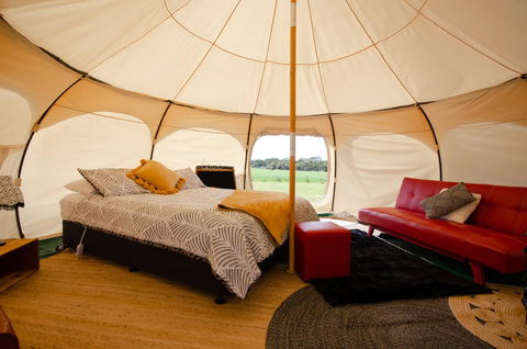 Bukirk Glamping & Fancy Coops - Accommodation in Bendigo 2