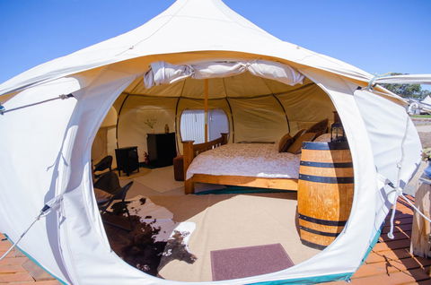 Bukirk Glamping & Fancy Coops - Accommodation in Bendigo 10
