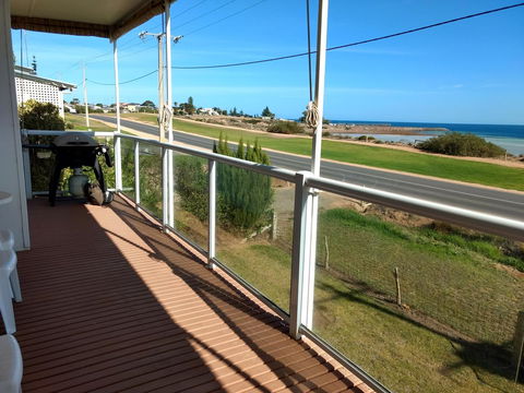 Seafront Shack - Accommodation in Bendigo 10
