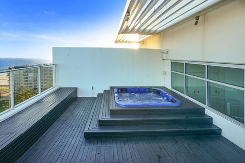 Glenelg Skyline Penthouse - Accommodation in Bendigo 15