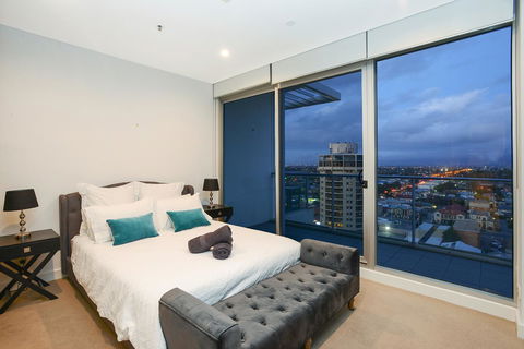 Glenelg Skyline Penthouse - Accommodation in Bendigo 33