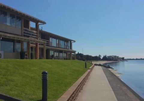 Lakeside - Accommodation in Bendigo 4