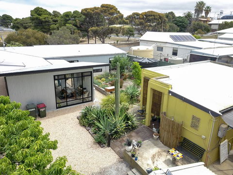 Sinclair Cottage - Accommodation in Bendigo 0