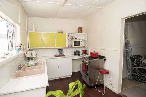 Sinclair Cottage - Accommodation in Bendigo 22