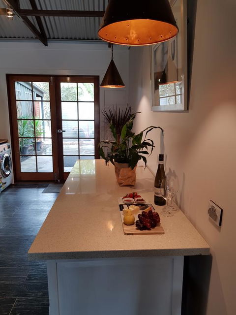 Irongate Studio B&B - Accommodation in Bendigo 6