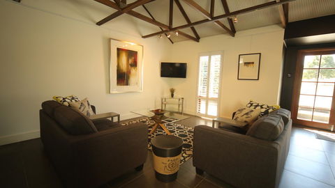 Irongate Studio B&B - Accommodation in Bendigo 16