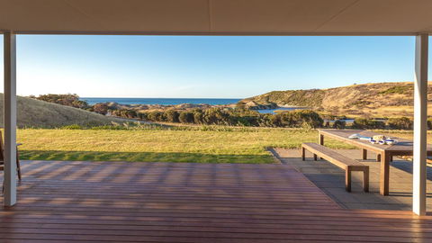 Middle River Beach House - East & West House - Accommodation in Bendigo 17