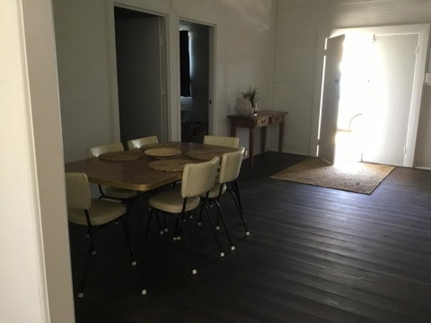 35 Trevena Road - Accommodation in Bendigo 12