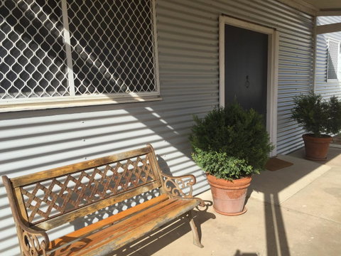 35 Trevena Road - Accommodation in Bendigo 0