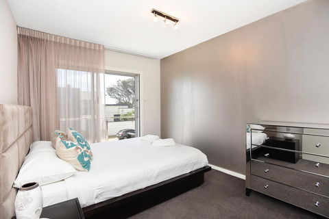 Esplanade Escape - Accommodation in Bendigo 13