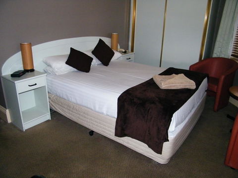 Grand Tasman Hotel - Accommodation in Bendigo 23