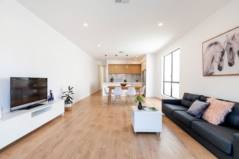 Brand New Affordable Luxury 3 Bedroom 3 Bathrooms House Close To Adelaide City, Chinatown, Beach, Adelaide Airport - Accommodation in Bendigo 5