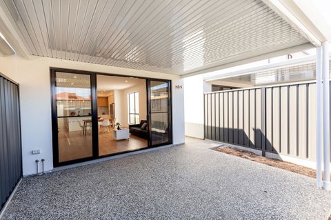 Brand New Affordable Luxury 3 Bedroom 3 Bathrooms House Close To Adelaide City, Chinatown, Beach, Adelaide Airport - Accommodation in Bendigo 3