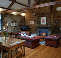William Hunt's Retreat - Cypress Studio - Accommodation in Bendigo