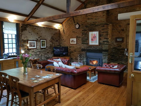William Hunt's Retreat - Cypress Studio - Accommodation in Bendigo 0