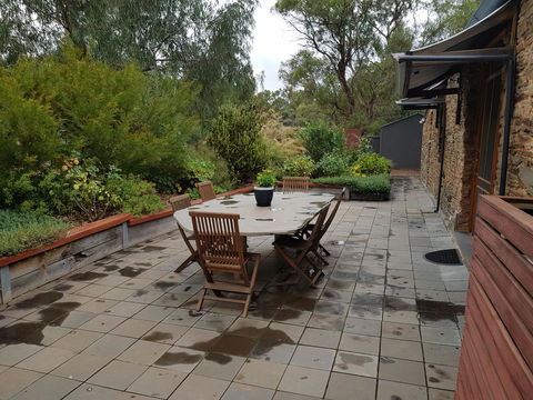 William Hunt's Retreat - Cypress Studio - Accommodation in Bendigo 6