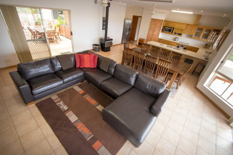 Limestone Ridge - Accommodation in Bendigo 3