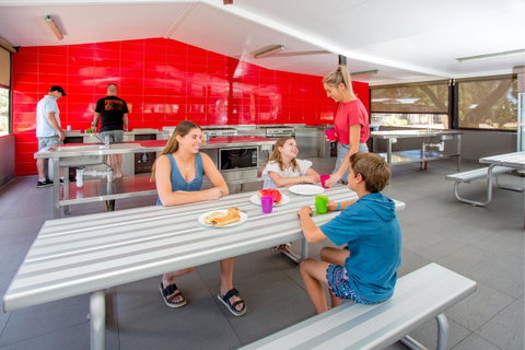 BIG4 Renmark Riverfront Holiday Park - Accommodation in Bendigo 43