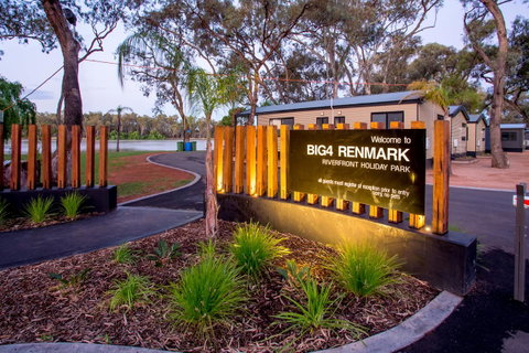 BIG4 Renmark Riverfront Holiday Park - Accommodation in Bendigo 27